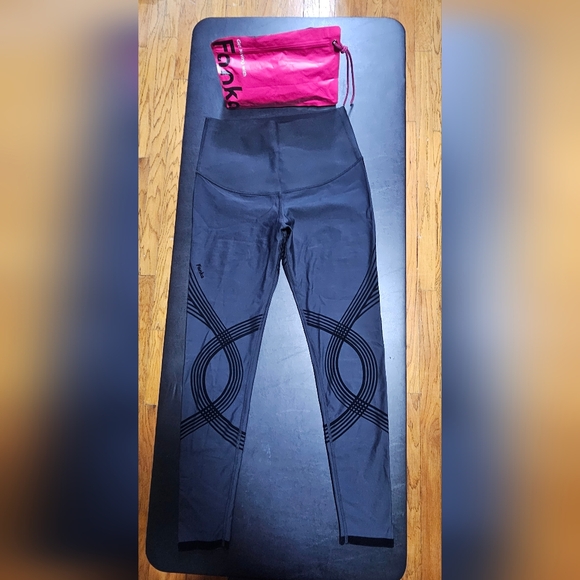 Fanka Women's Black High-Waisted Leggings - Picture 5 of 7